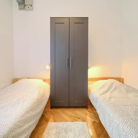 Apartament With Parking Space Baska, Krk - 19708 *